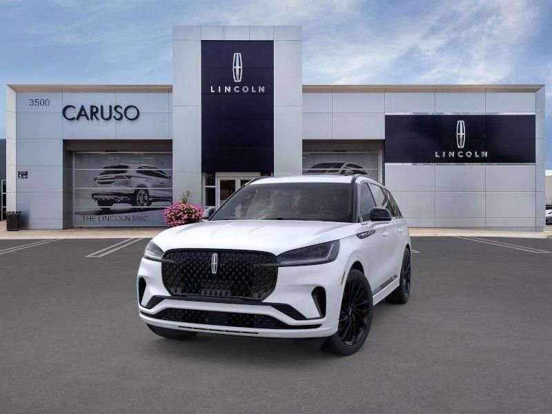 New 2026 Lincoln Aviator Reserve w/ Luxury Package image 2