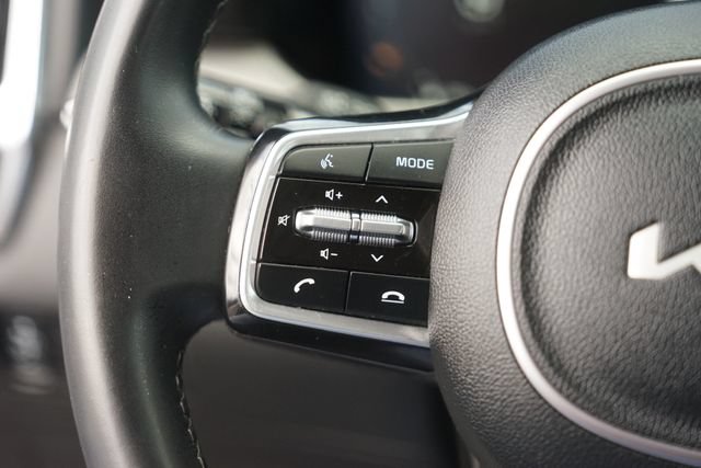 Used 2023 Kia Sorento SX FWD image 25