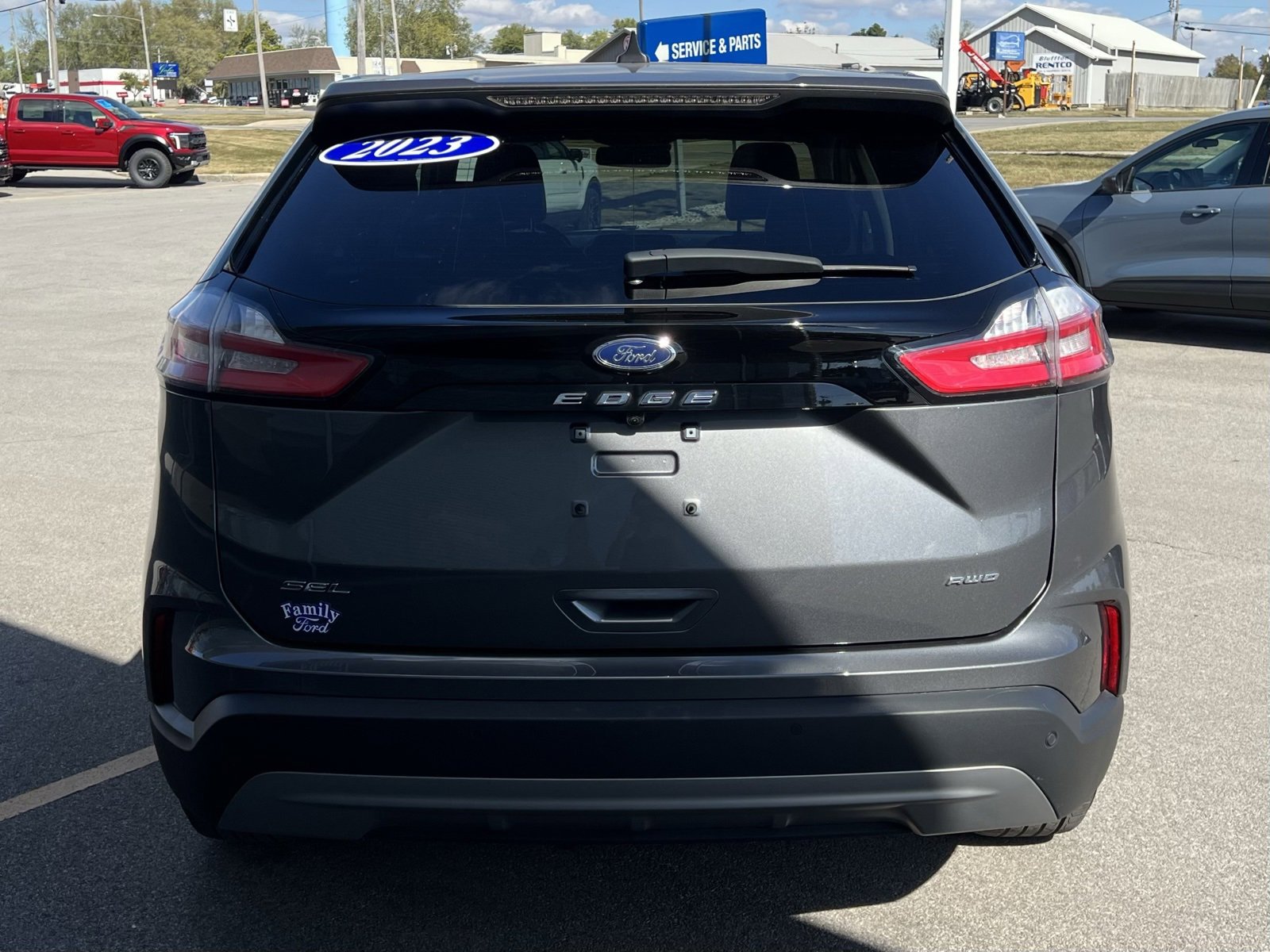 Used 2023 Ford Edge SEL w/ Convenience Package image 6
