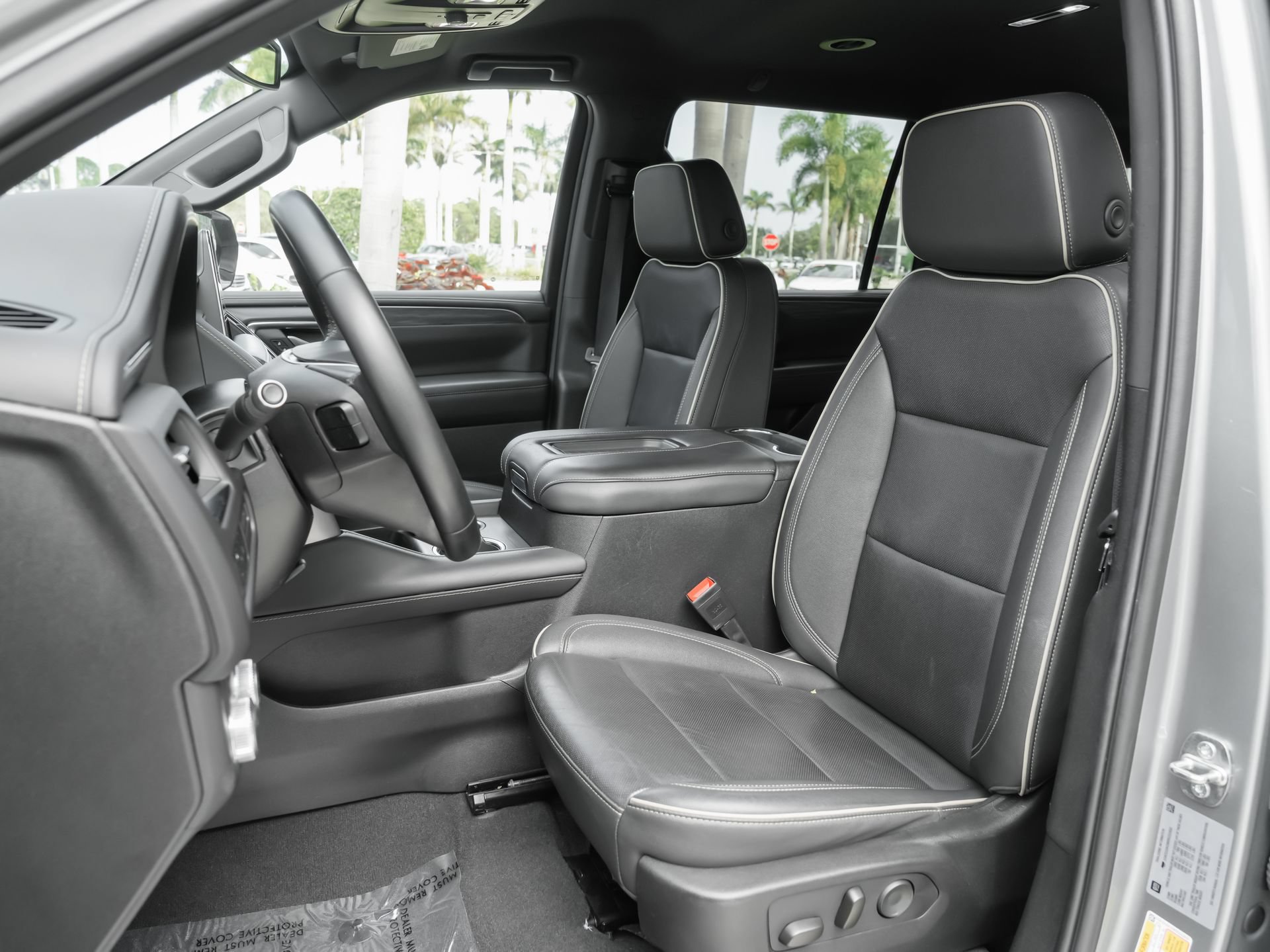 Used 2024 GMC Yukon XL SLT RWD image 8