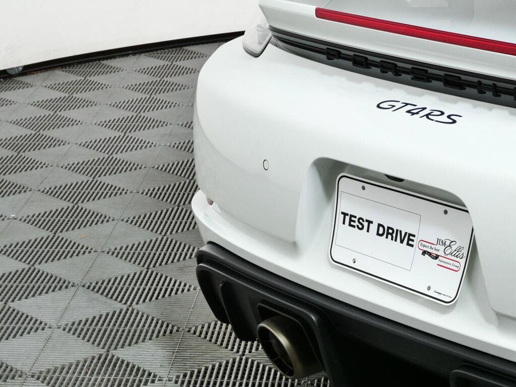 Certified 2025 Porsche 718 Cayman GT4 RS RWD image 32