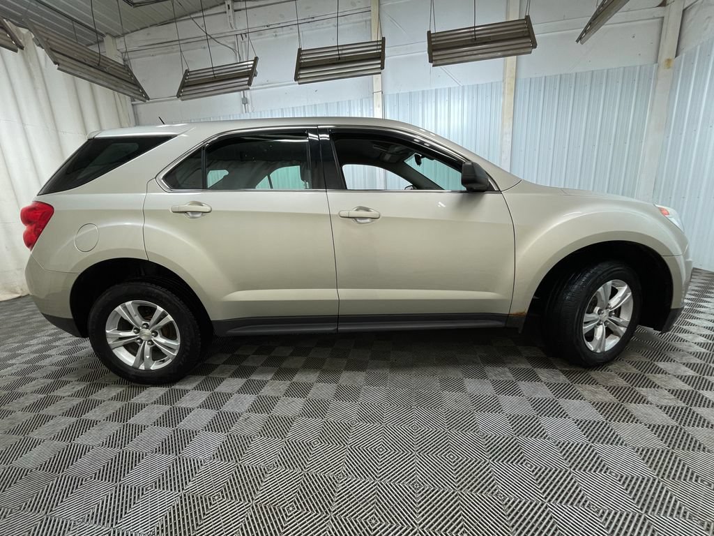 Used 2015 Chevrolet Equinox LS FWD image 15