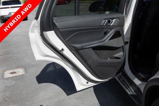 Used 2024 BMW X5 xDrive50e AWD/4WD image 12