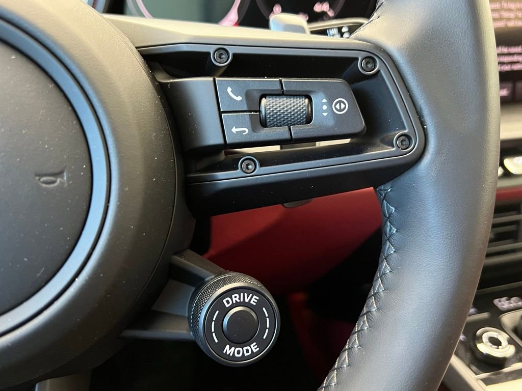 Certified 2024 Porsche 911 Targa 4S image 9