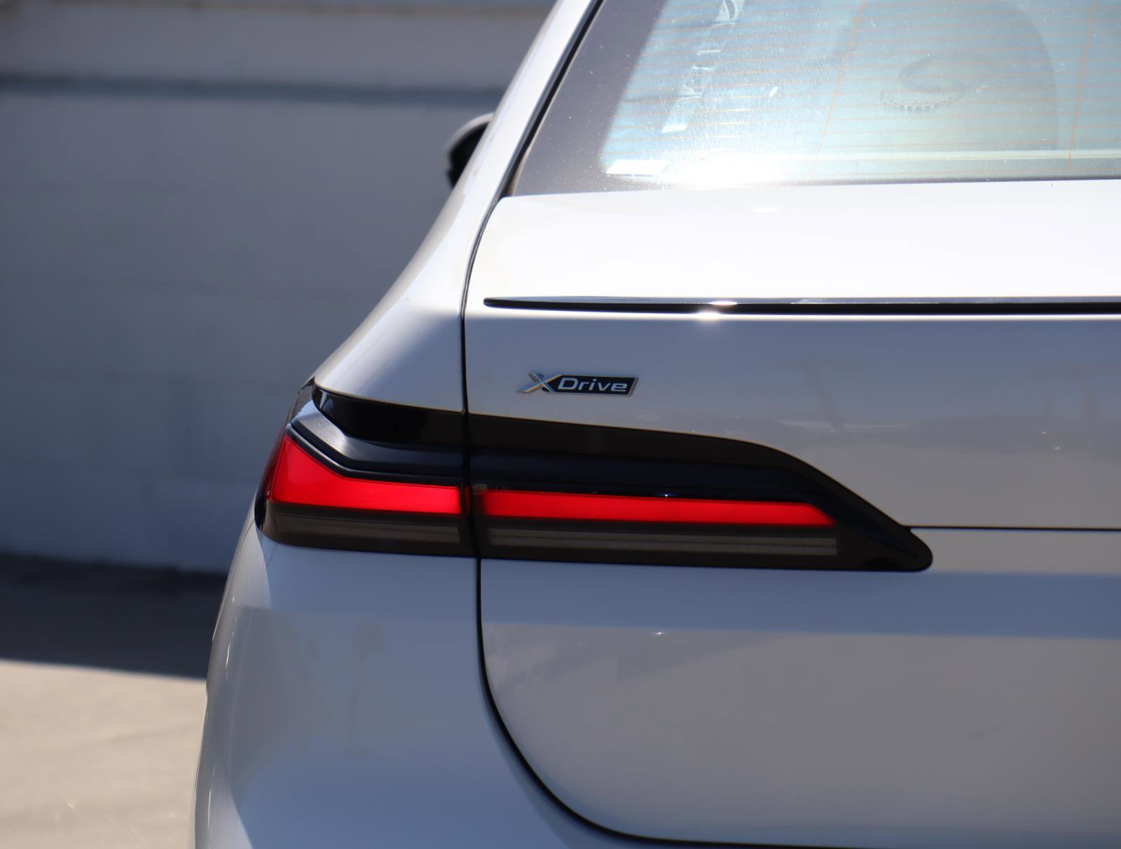 New 2026 BMW 750e xDrive image 5