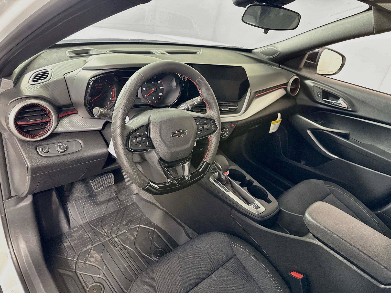 New 2026 Chevrolet Trax RS FWD image 3