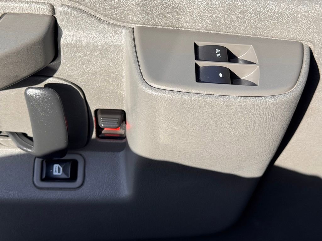 Used 2021 Chevrolet Express 2500 Extended w/ Driver Convenience Package image 16