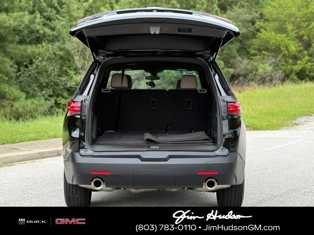 Certified 2023 Chevrolet Traverse LS FWD image 16