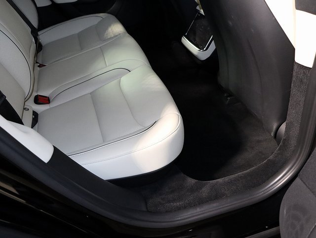 Used 2023 Tesla Model S Plaid image 32