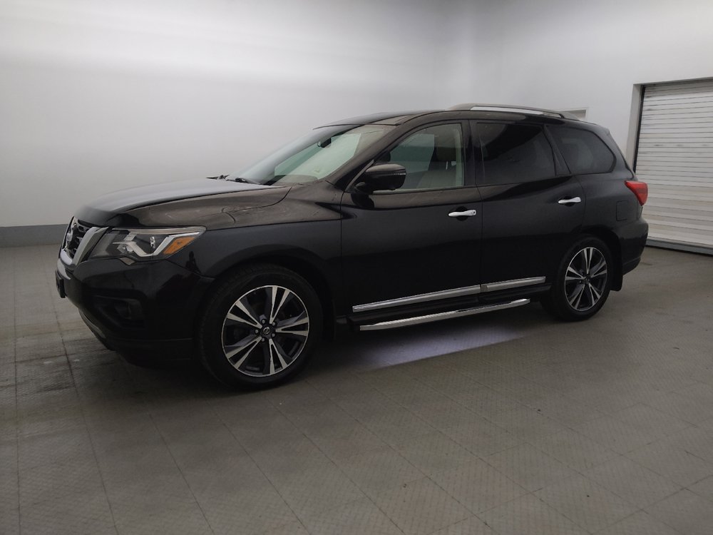 Used 2019 Nissan Pathfinder Platinum FWD image 2