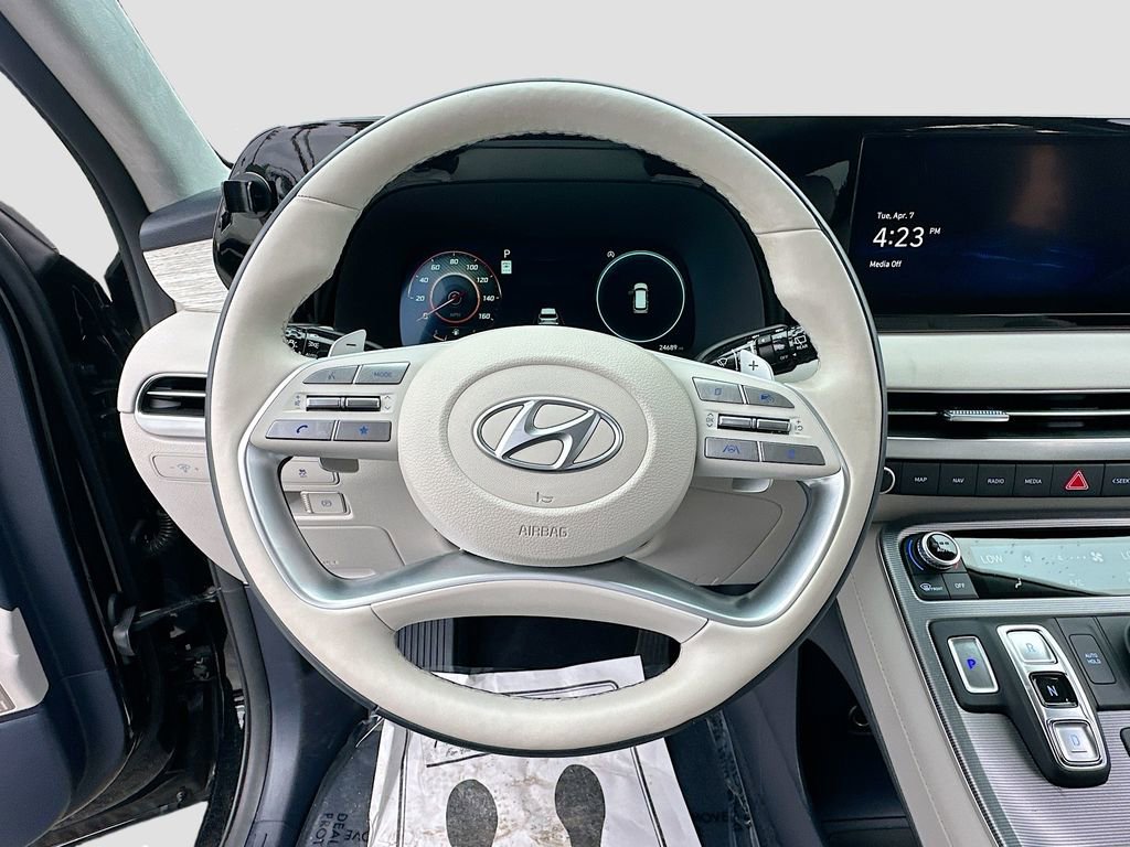 Used 2024 Hyundai Palisade Calligraphy image 11