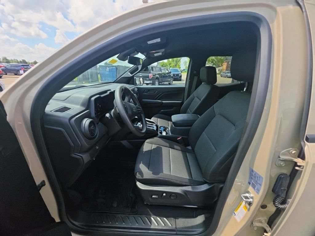 Used 2024 Chevrolet Colorado Trail Boss w/ Advanced Trailering Package AWD/4WD image 14