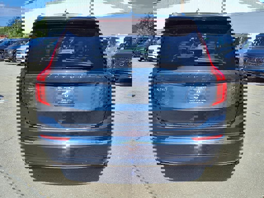 New 2026 Volvo XC90 B6 Plus w/ Protection Package Premier image 6