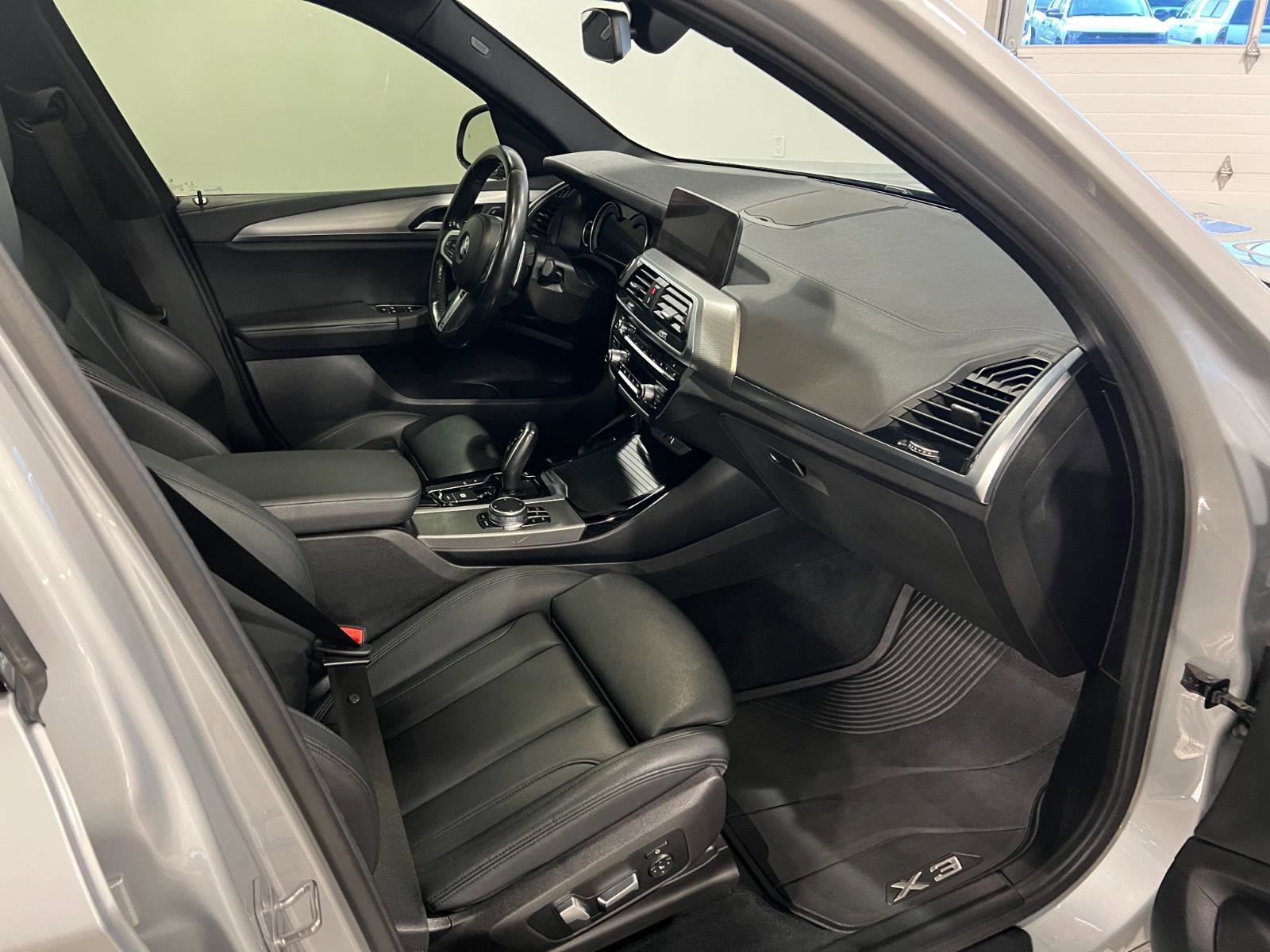 Used 2019 BMW X3 M40i image 39