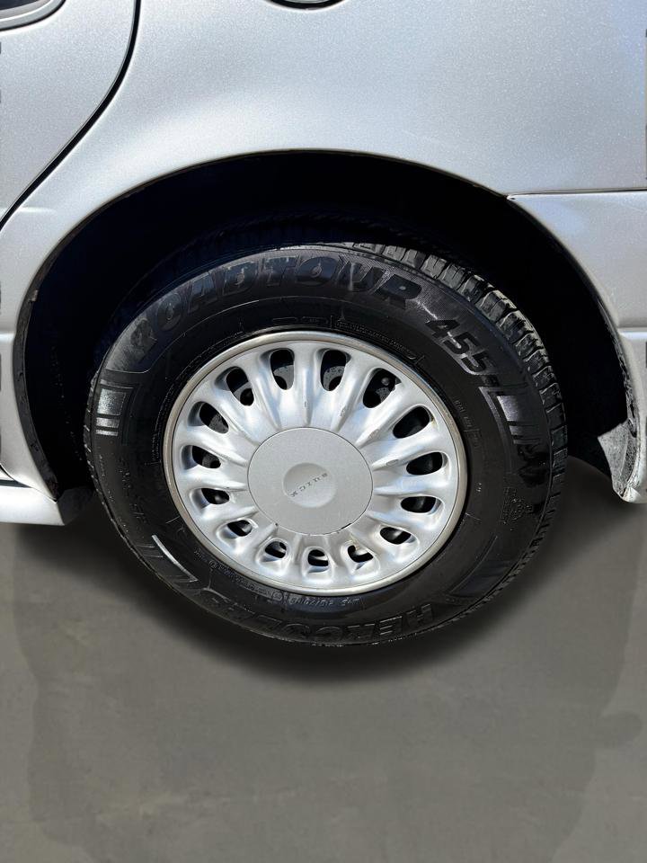 Used 2005 Buick Le Sabre Custom image 29