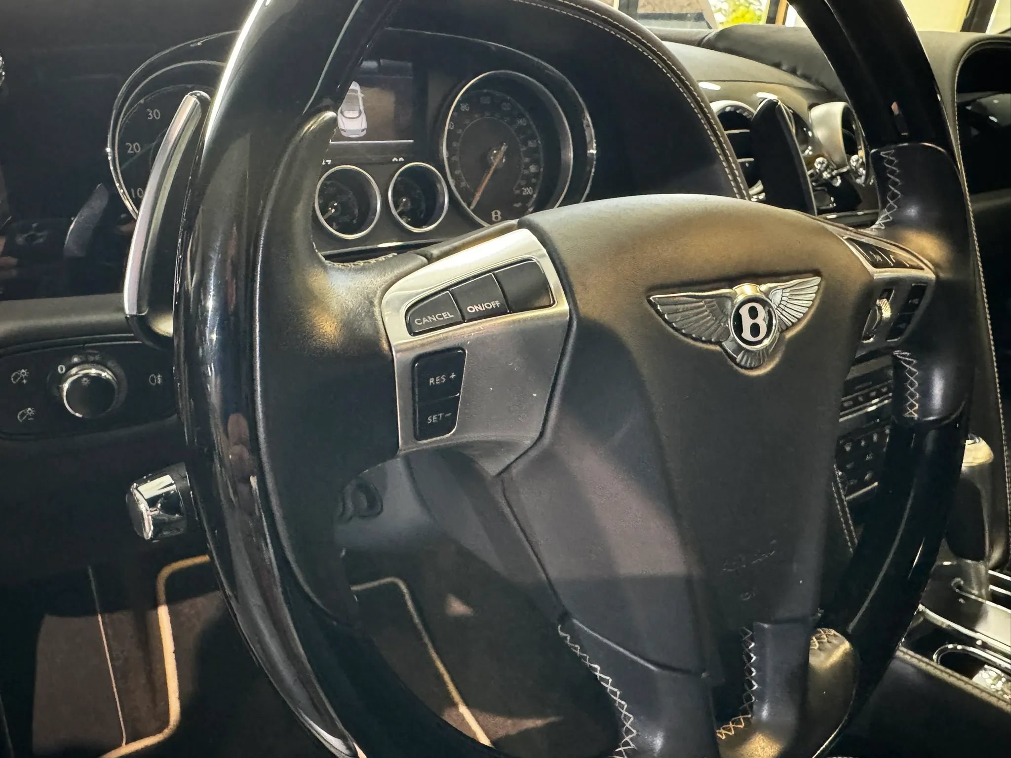 Used 2017 Bentley Continental GT AWD/4WD image 28