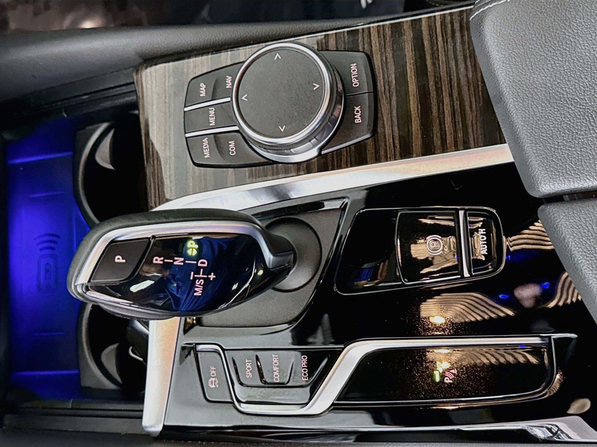 Used 2023 BMW 530i w/ Premium Package RWD image 20
