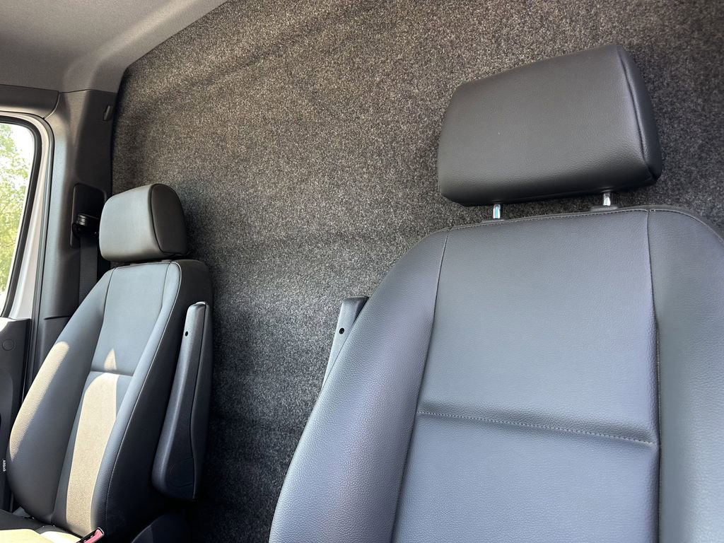 Used 2023 Mercedes-Benz Sprinter 3500 image 20
