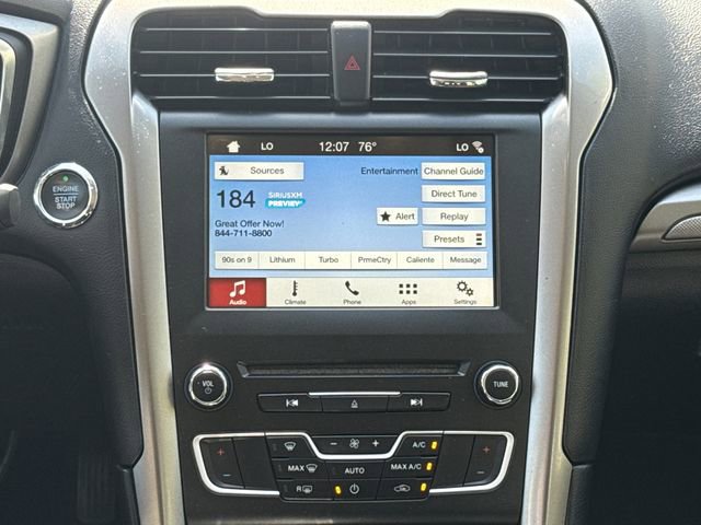 Used 2017 Ford Fusion SE w/ Fusion SE Technology Package image 12