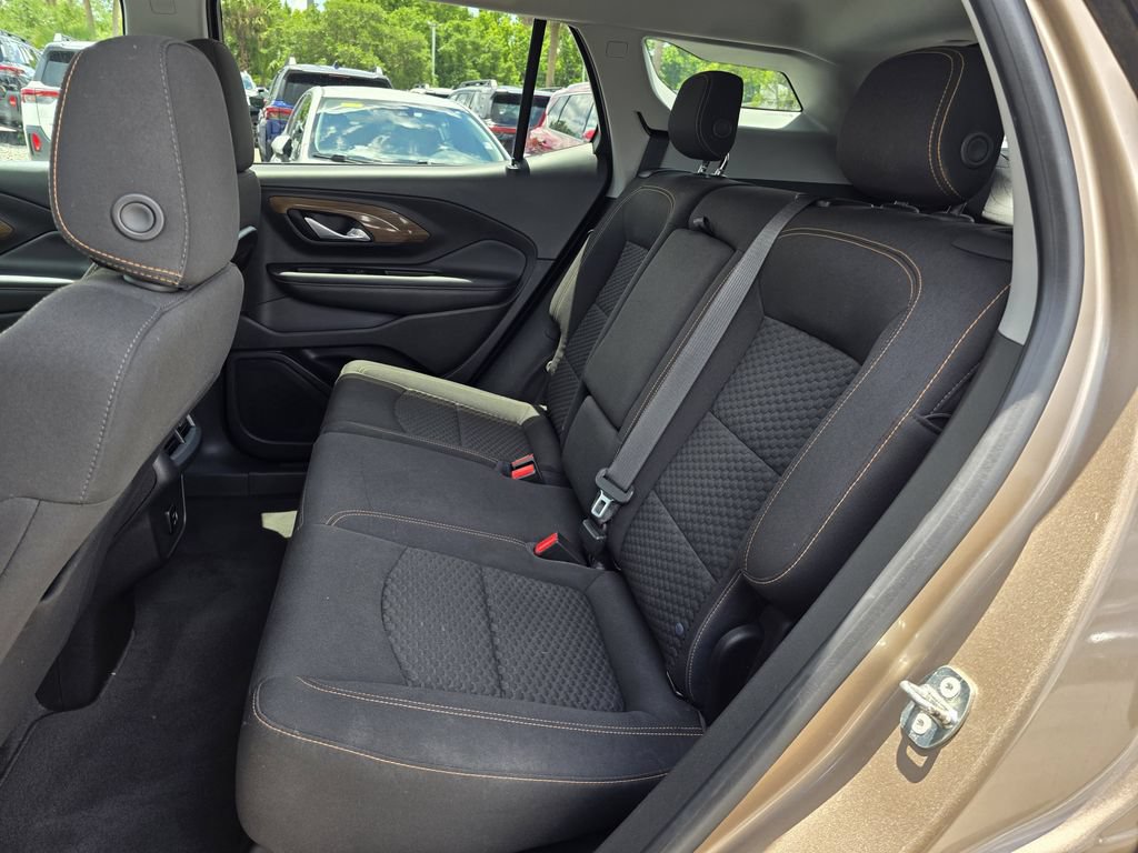 Used 2018 GMC Terrain SLE w/ Driver Convenience Package FWD image 16