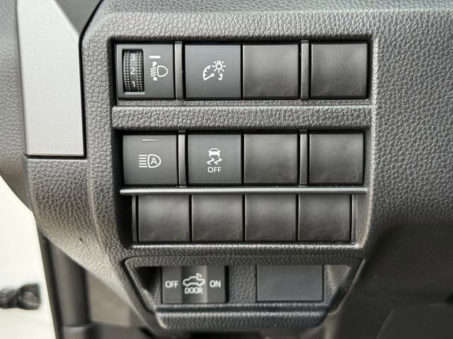 Used 2025 Toyota Tacoma SR5 image 22