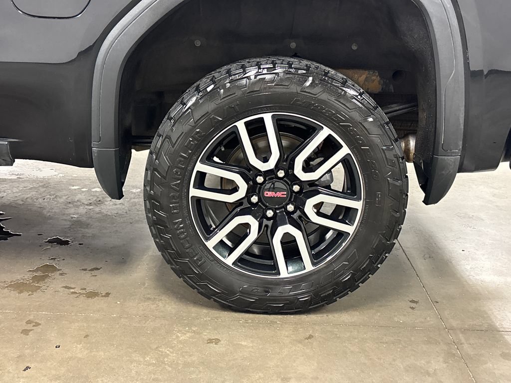 Used 2022 GMC Sierra 1500 AT4 w/ AT4 Premium Package AWD/4WD image 15