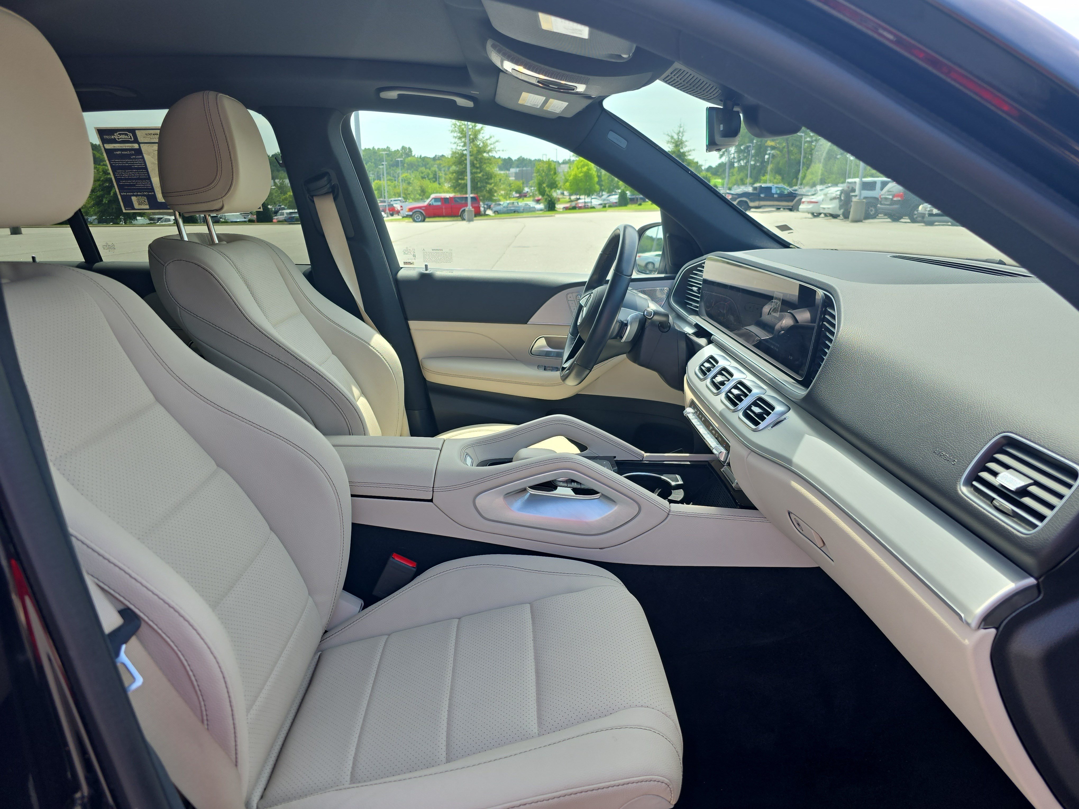 Used 2025 Mercedes-Benz GLE 350 4MATIC image 10