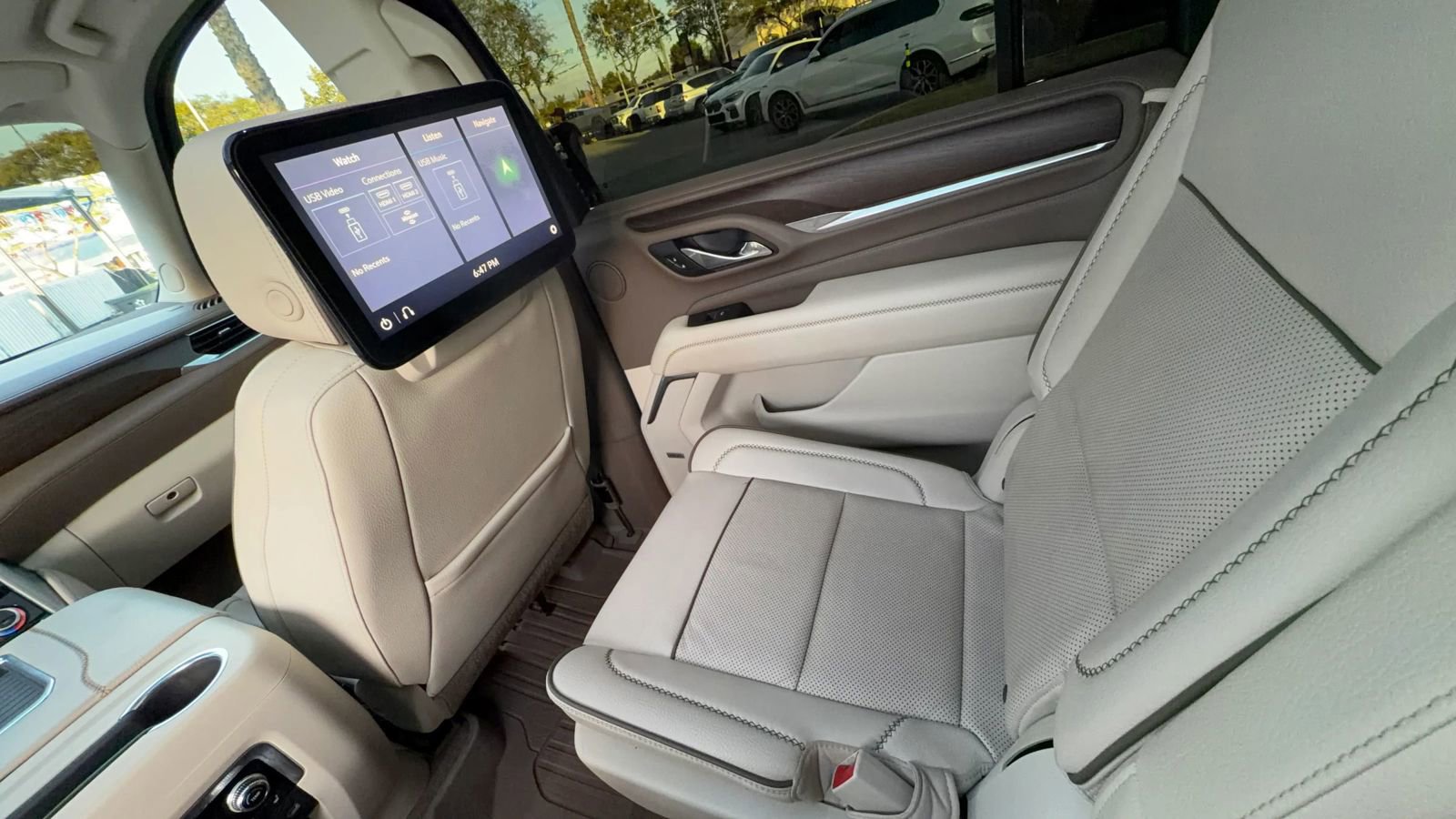 Used 2021 GMC Yukon XL Denali w/ Denali Ultimate Package image 34