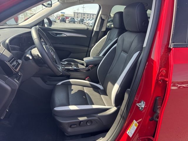 Used 2025 Buick Envision Sport Touring image 17
