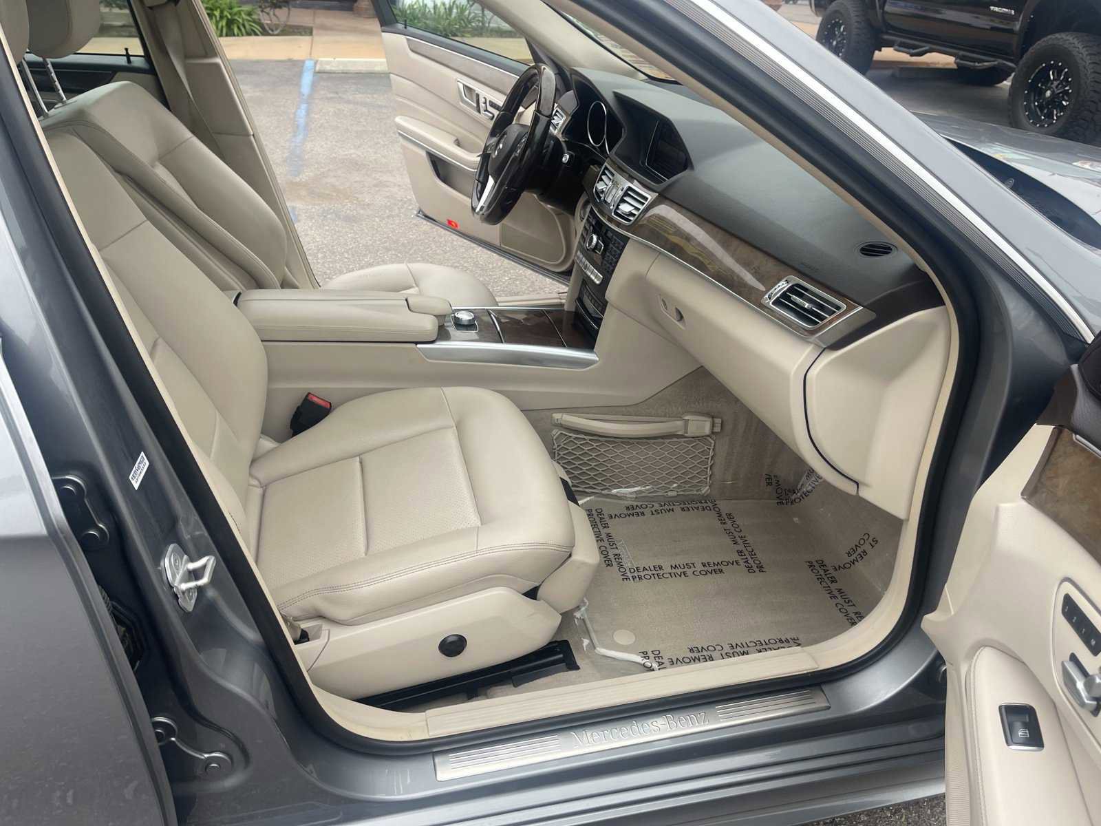 Used 2015 Mercedes-Benz E 350 Sedan image 16