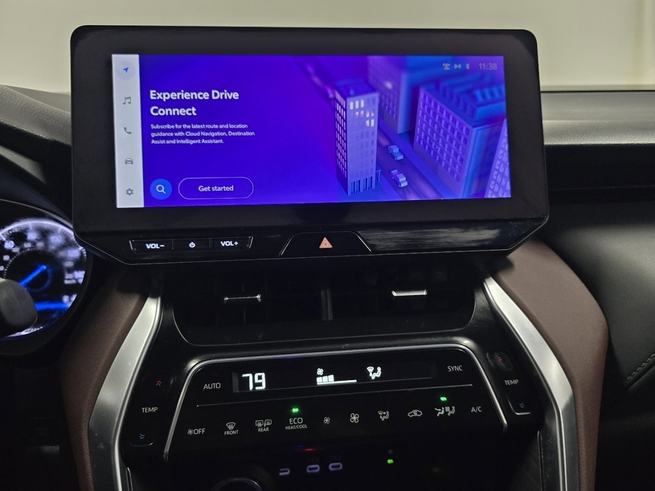 Certified 2024 Toyota Venza LE image 25