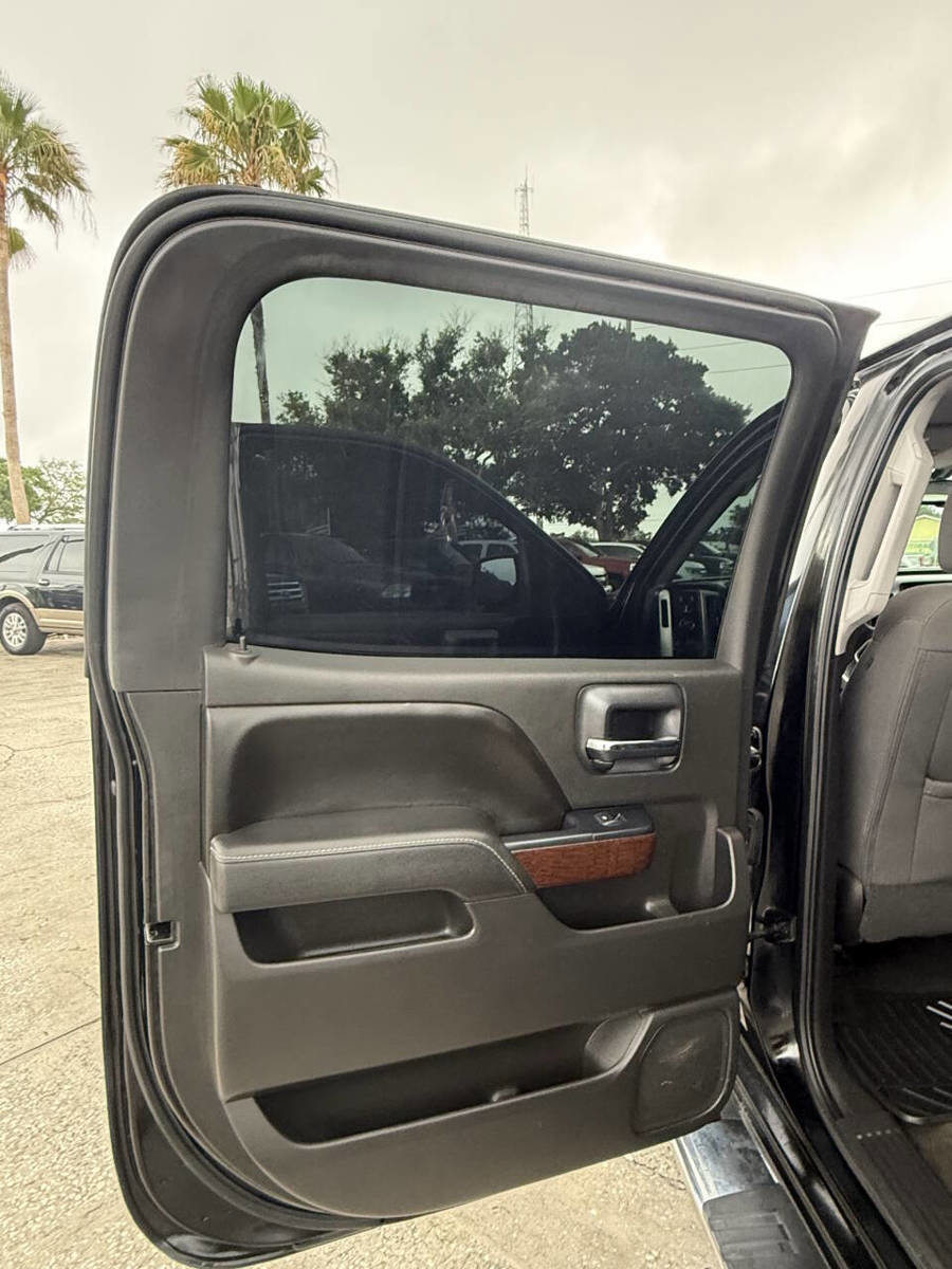 Used 2016 GMC Sierra 1500 SLE w/ SLE Value Package AWD/4WD image 15