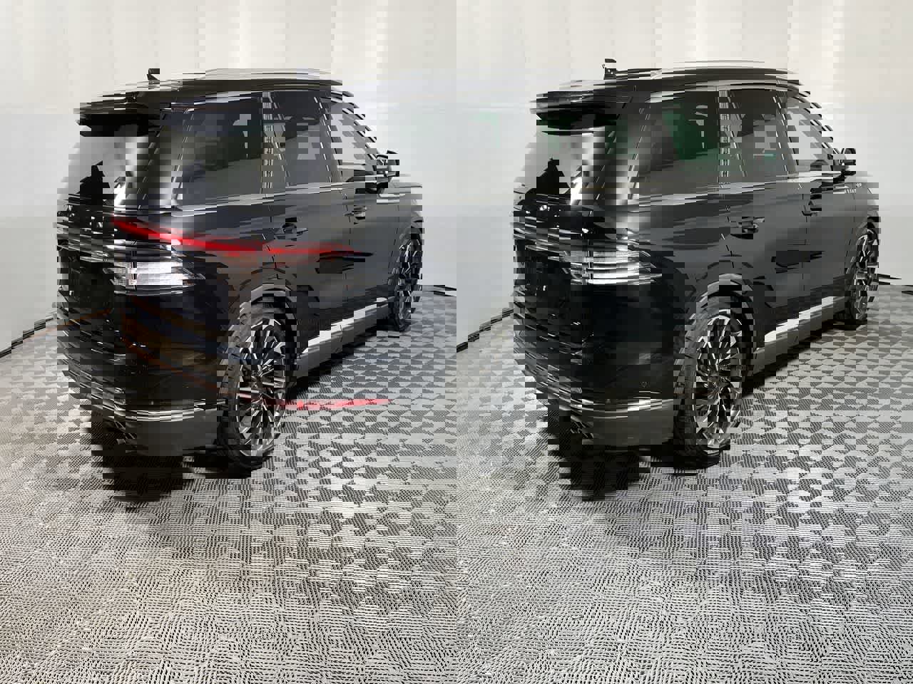 Used 2020 Lincoln Aviator Reserve w/ Equipment Group 202A AWD/4WD image 8