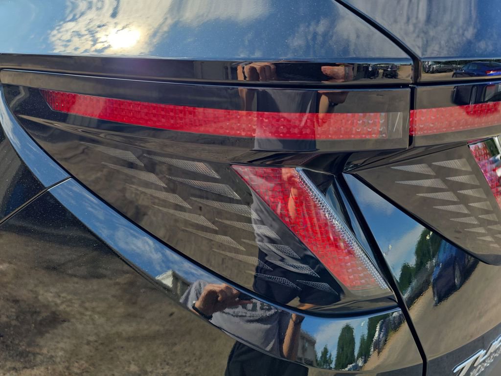 New 2025 Hyundai Tucson Limited image 40