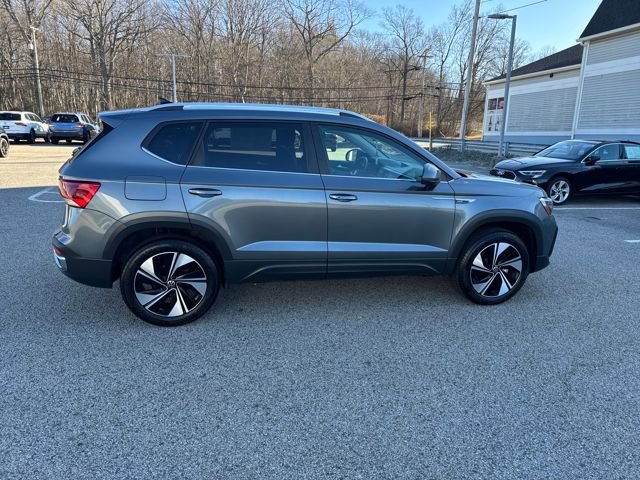 Certified 2023 Volkswagen Taos SE w/ Panoramic Sunroof Package image 10