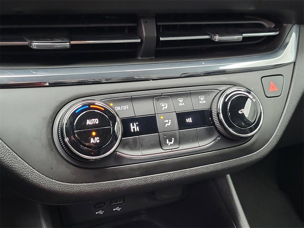 Used 2025 Buick Envista Preferred image 21