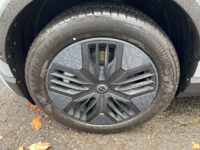 New 2026 Volvo EX30 Cross Country Ultra image 9