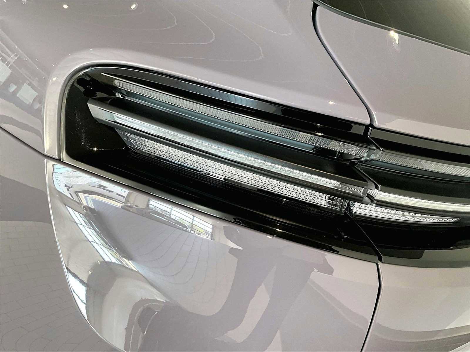 Used 2025 Porsche Macan Electric image 32