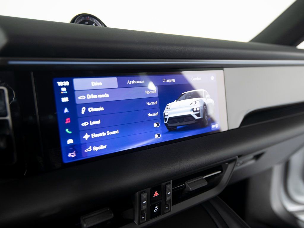 New 2026 Porsche Macan 4S Electric image 25