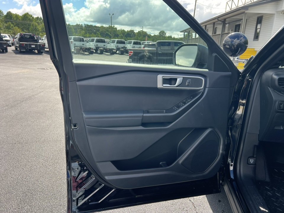 New 2025 Ford Explorer 4WD Police Interceptor image 16