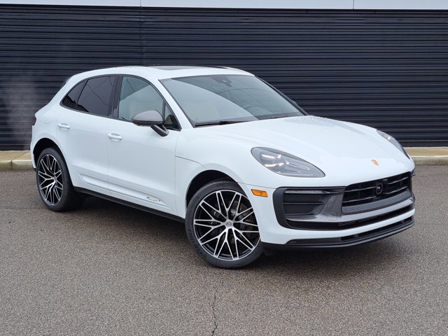 New 2026 Porsche Macan Turbo AWD/4WD image 9
