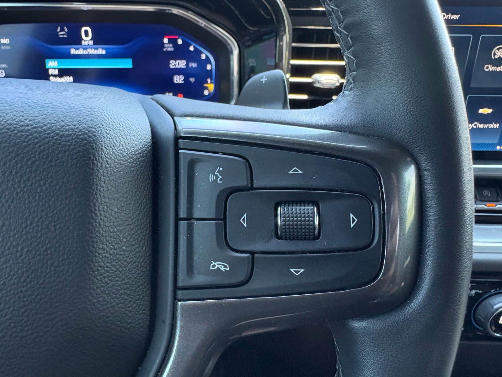 Used 2023 Chevrolet Silverado 1500 High Country w/ High Country Premium Package AWD/4WD image 16