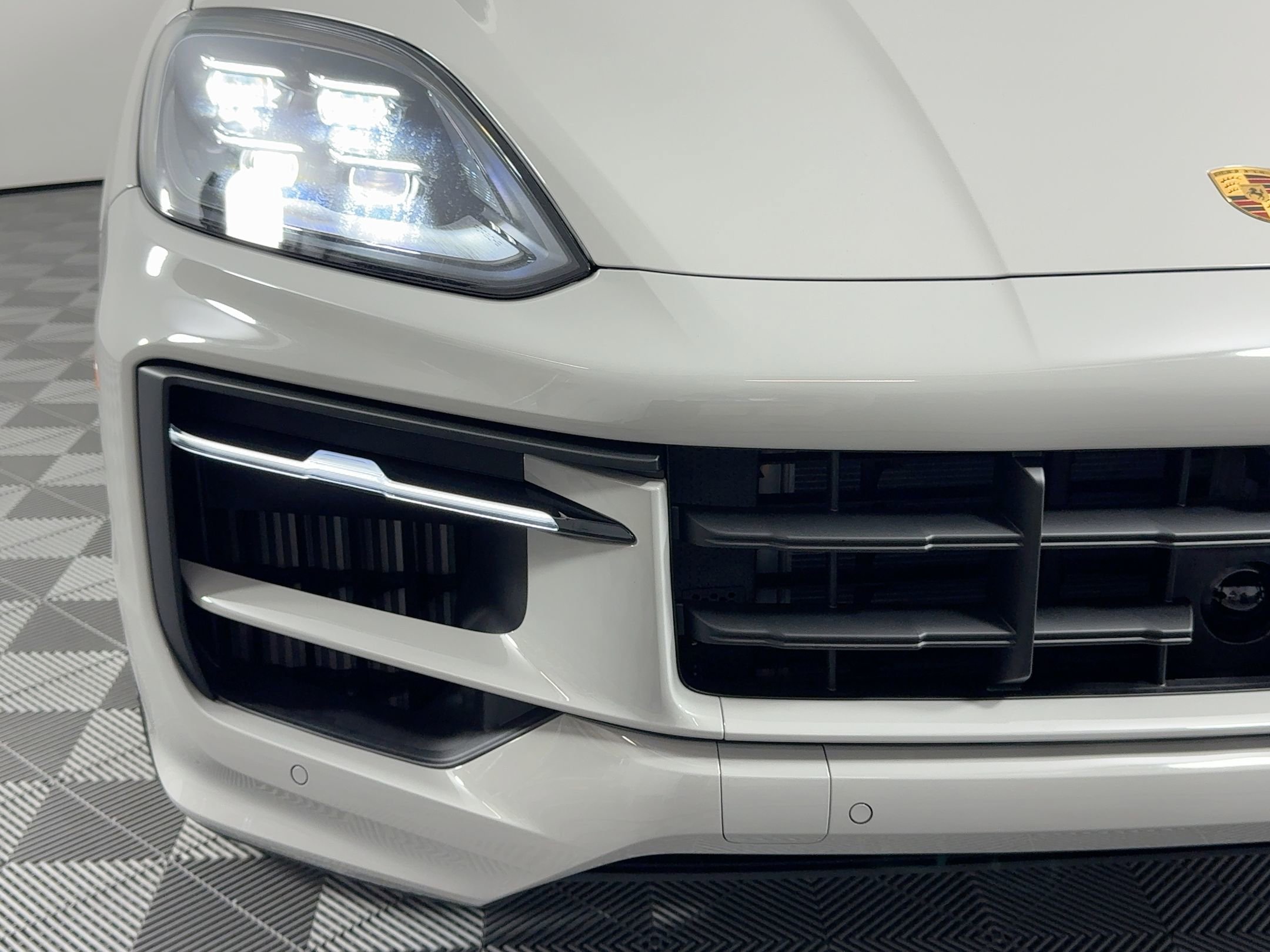 Certified 2026 Porsche Cayenne S image 11