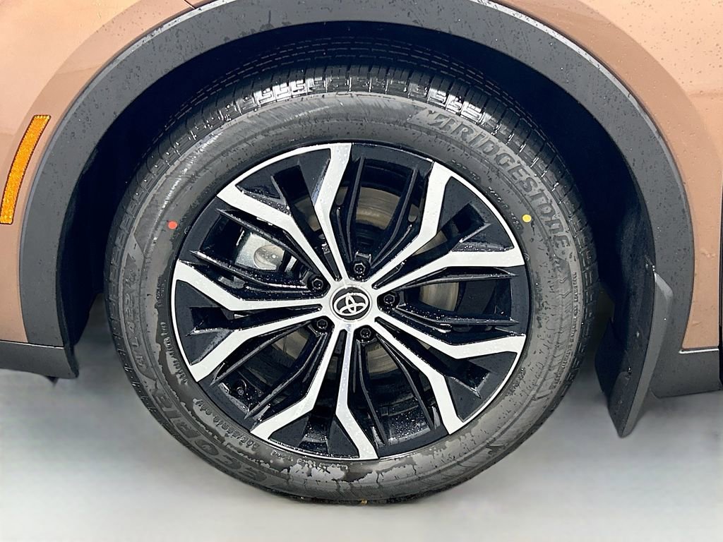 New 2026 Toyota Crown XLE image 9