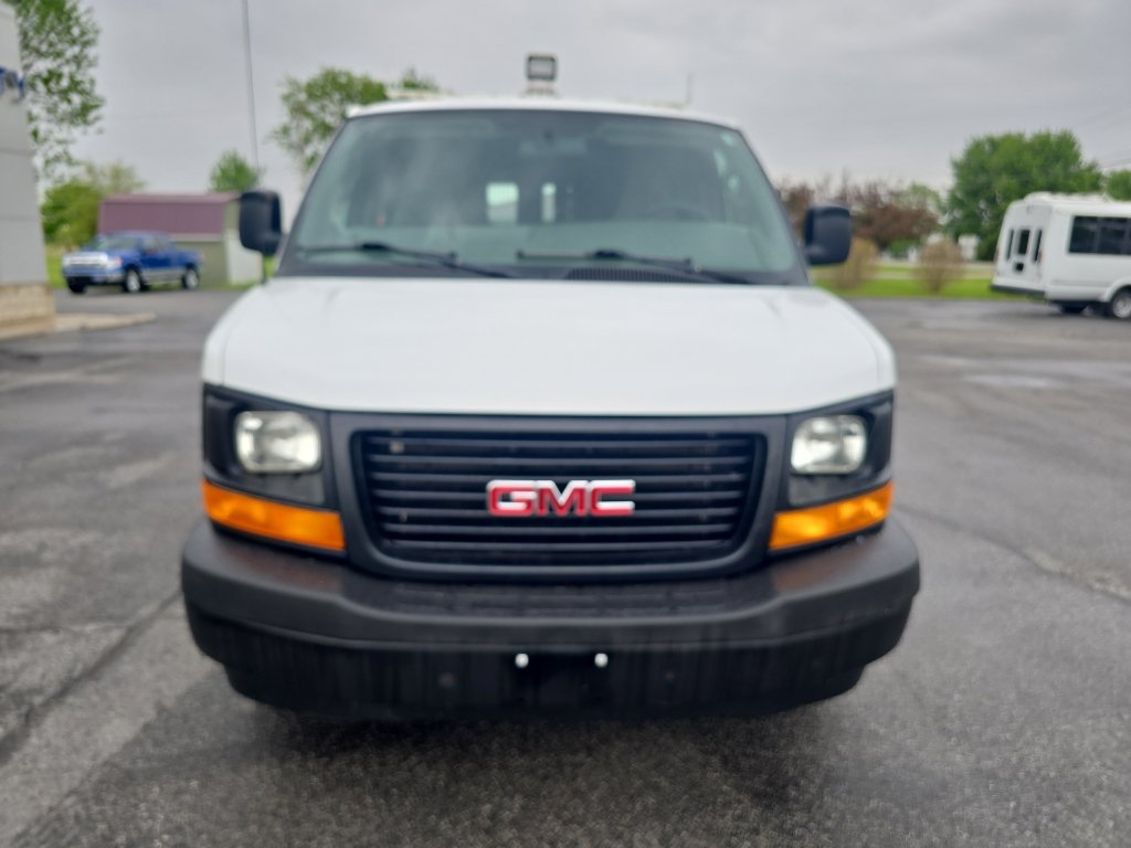 Used 2017 GMC Savana 2500 w/ All Terrain Package RWD image 3