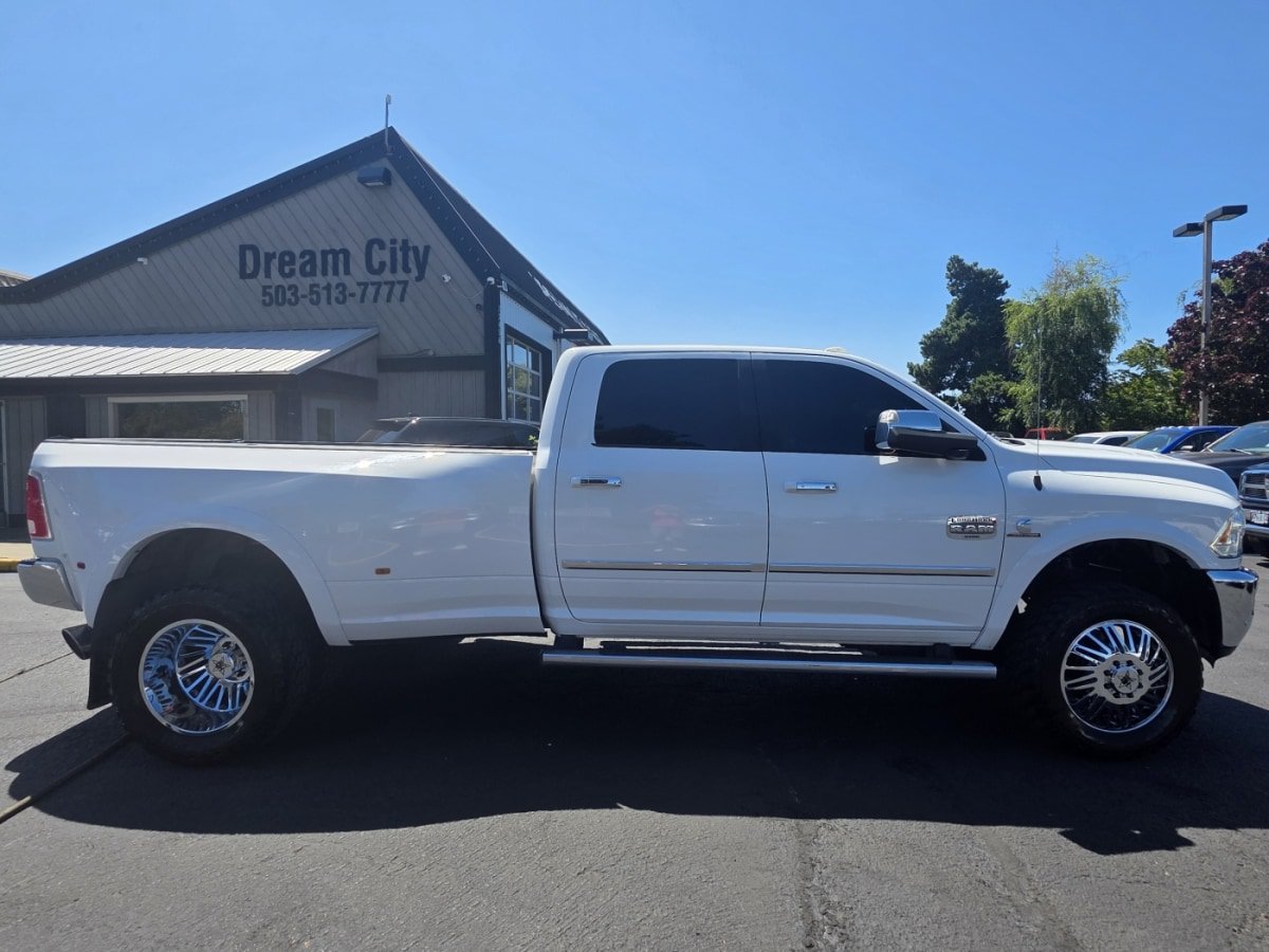 Used 2017 RAM 3500 Laramie Longhorn AWD/4WD image 2