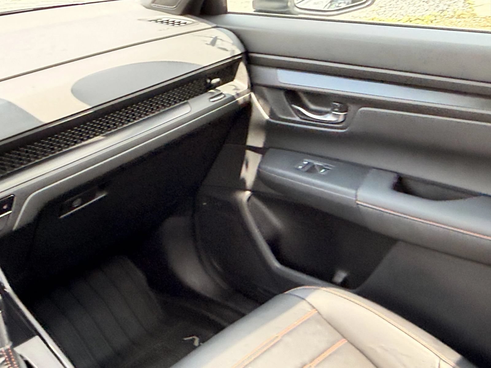 Used 2025 Honda CR-V Sport-L image 10