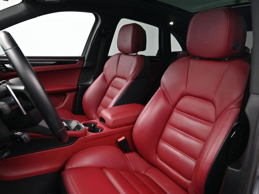 Certified 2022 Porsche Macan GTS AWD/4WD image 5