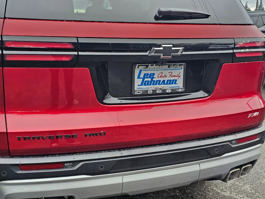 New 2026 Chevrolet Traverse Z71 w/ LPO, Floor Liner Package image 27