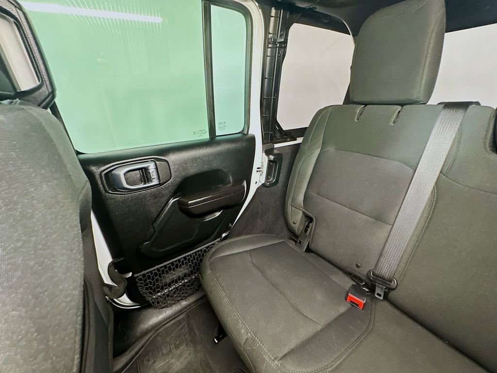 Used 2018 Jeep Wrangler Unlimited Sport S AWD/4WD image 12